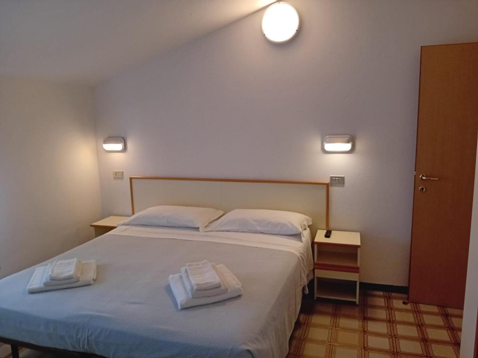 Hotel Serafini มิซาโน อาดรีอาติโก ภายนอก รูปภาพ